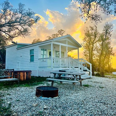 فيلا The Perch- Texas Tiny Haus With Amazing Views Spring Branch المظهر الخارجي الصورة