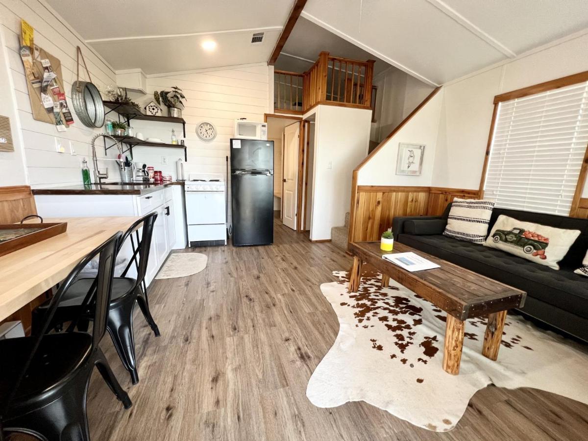 فيلا The Perch- Texas Tiny Haus With Amazing Views Spring Branch المظهر الخارجي الصورة