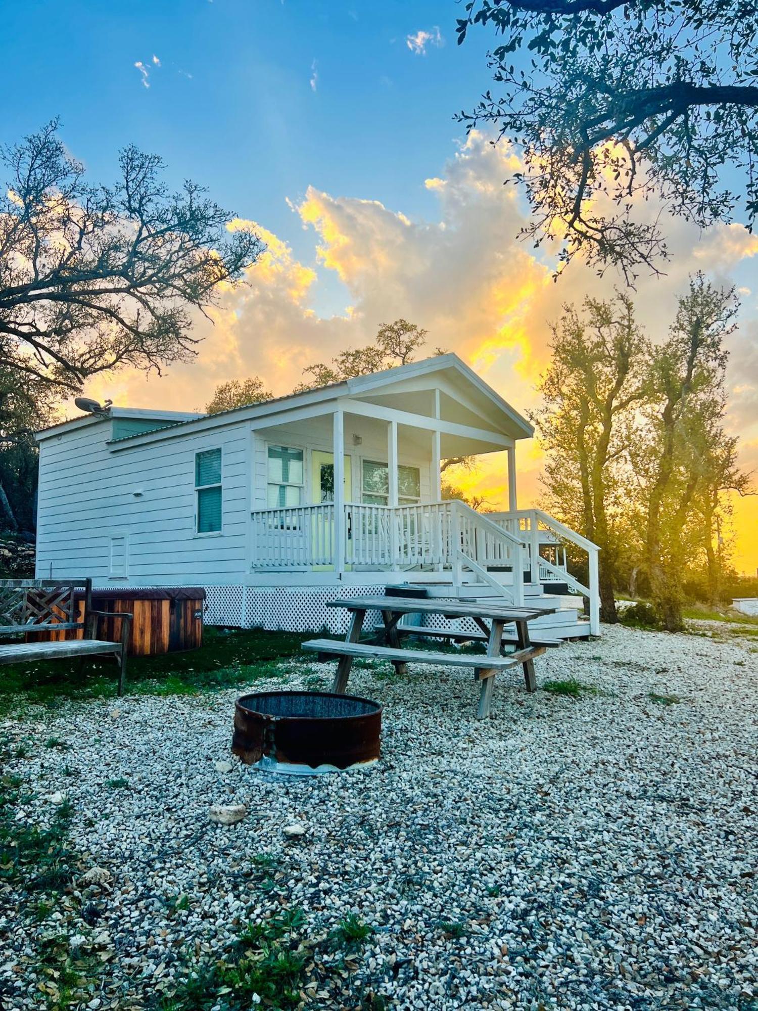 فيلا The Perch- Texas Tiny Haus With Amazing Views Spring Branch المظهر الخارجي الصورة